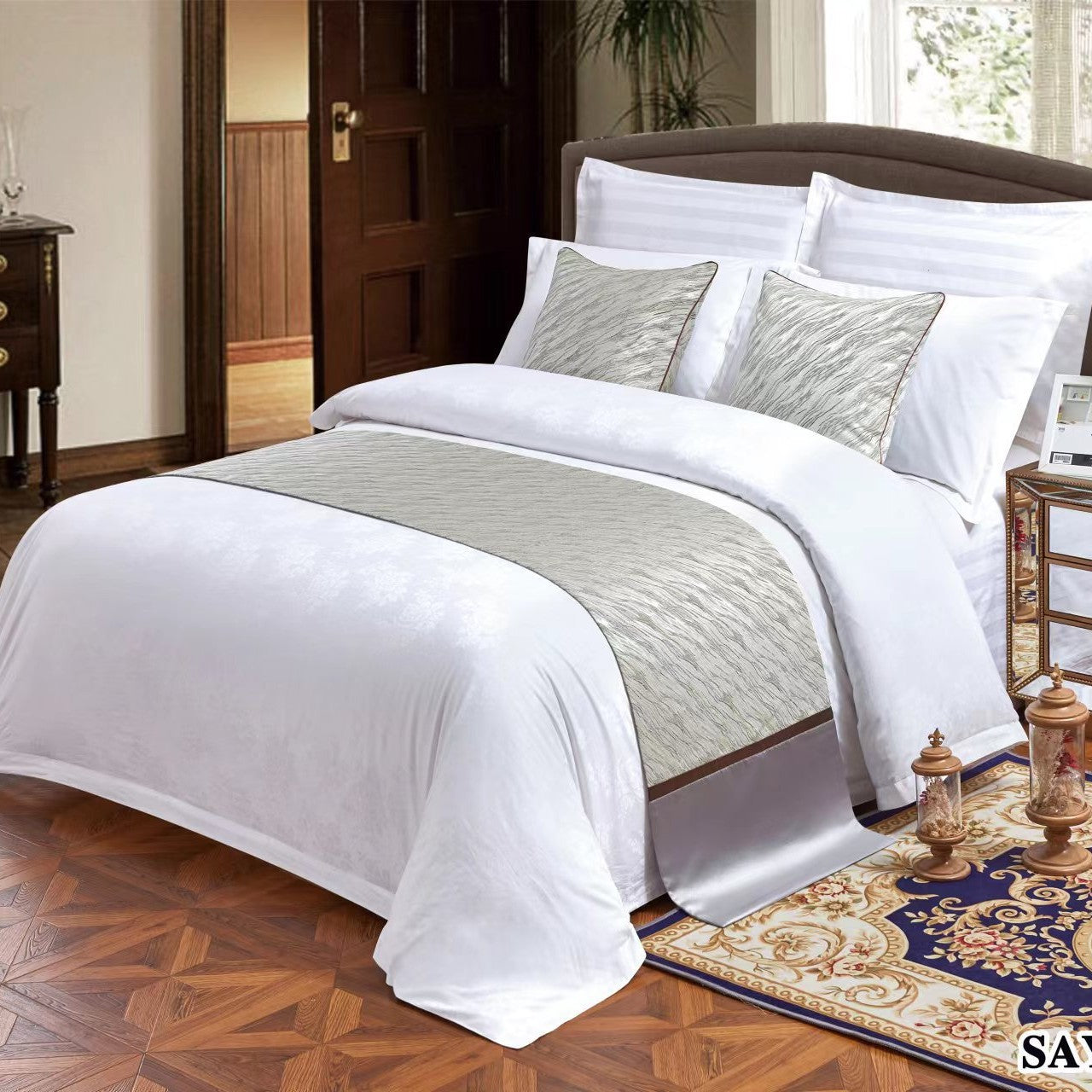 12-Color 100% polyester Bed Runners And Throw Pillows